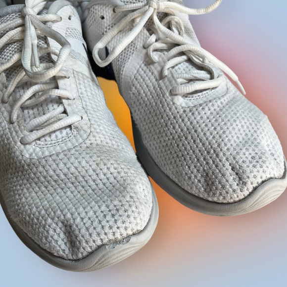 🟢5/$25 Nike Men Revolution 4 Sneakers Running Shoes White Grey 908988-101 - 11.5 - Picture 14 of 15